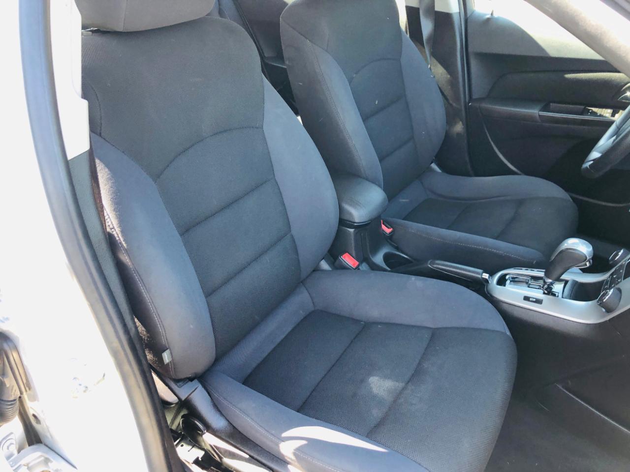 Chevrolet Cruze Limited 4dr Sdn Auto LT w/1LT 2016