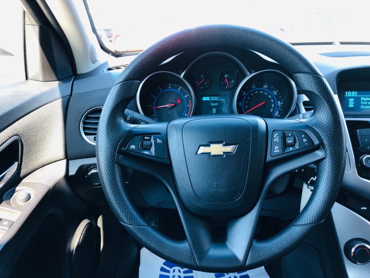 Chevrolet Cruze Limited 4dr Sdn Auto LT w/1LT 2016