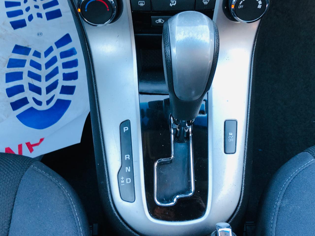 Chevrolet Cruze Limited 4dr Sdn Auto LT w/1LT 2016