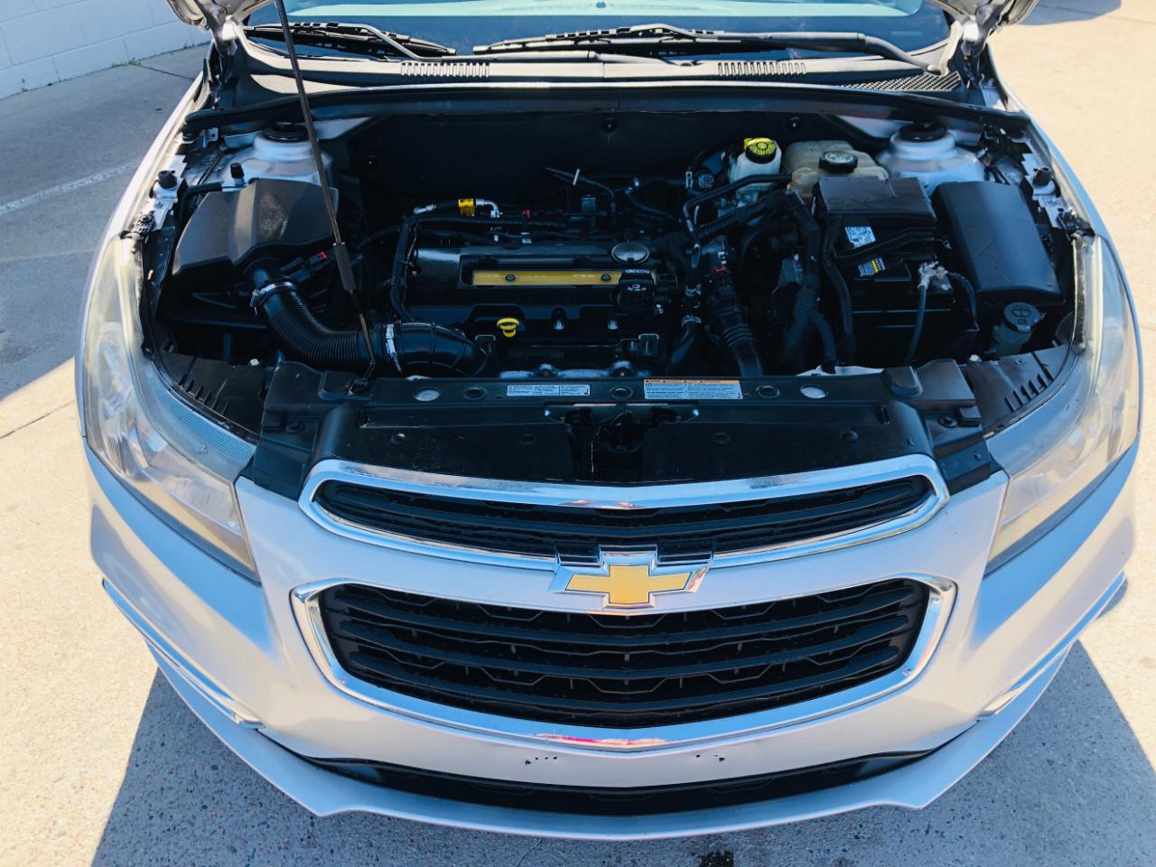 Chevrolet Cruze Limited 4dr Sdn Auto LT w/1LT 2016