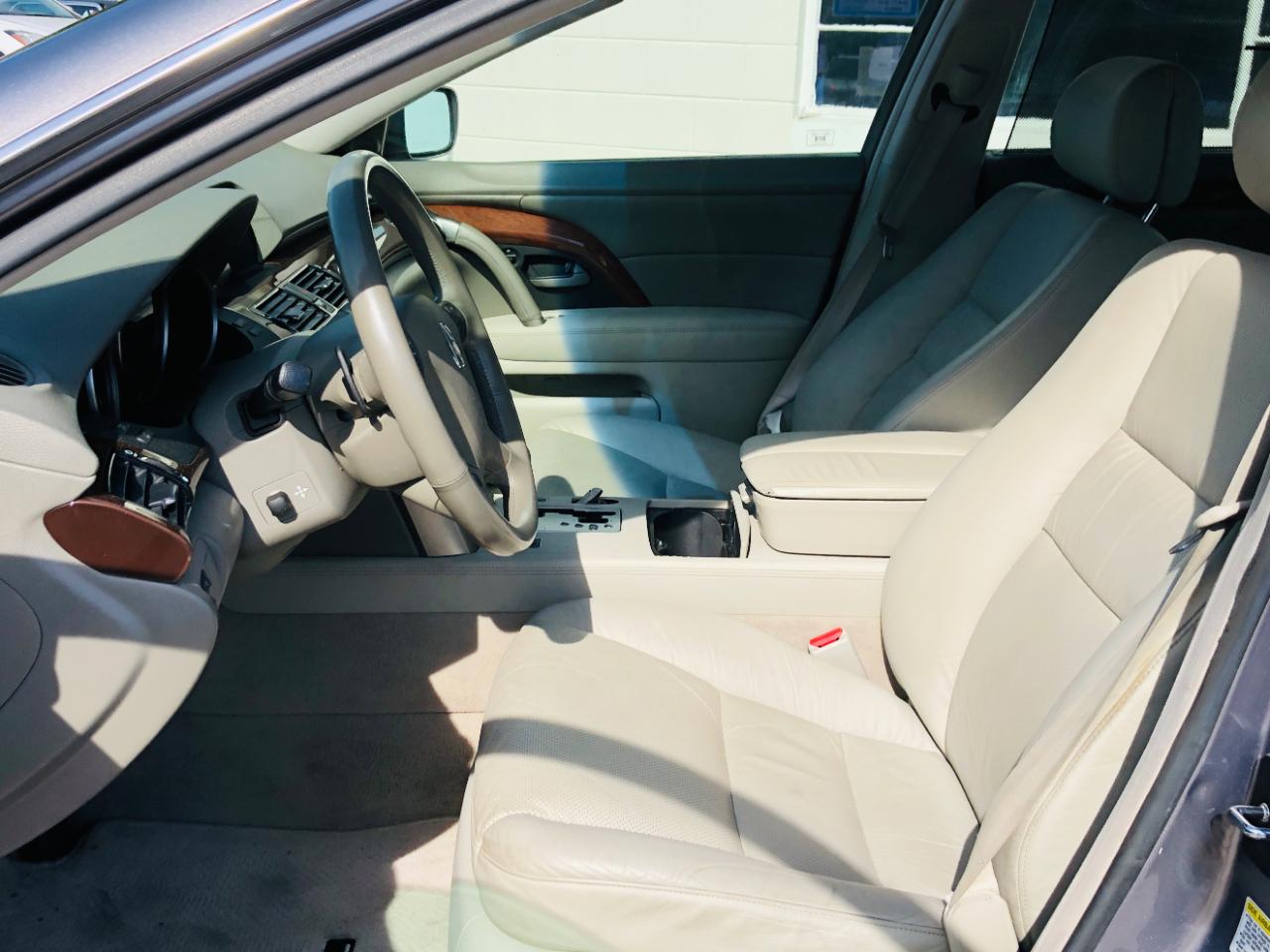 Acura RL 4dr Sdn AT (Natl) 2005