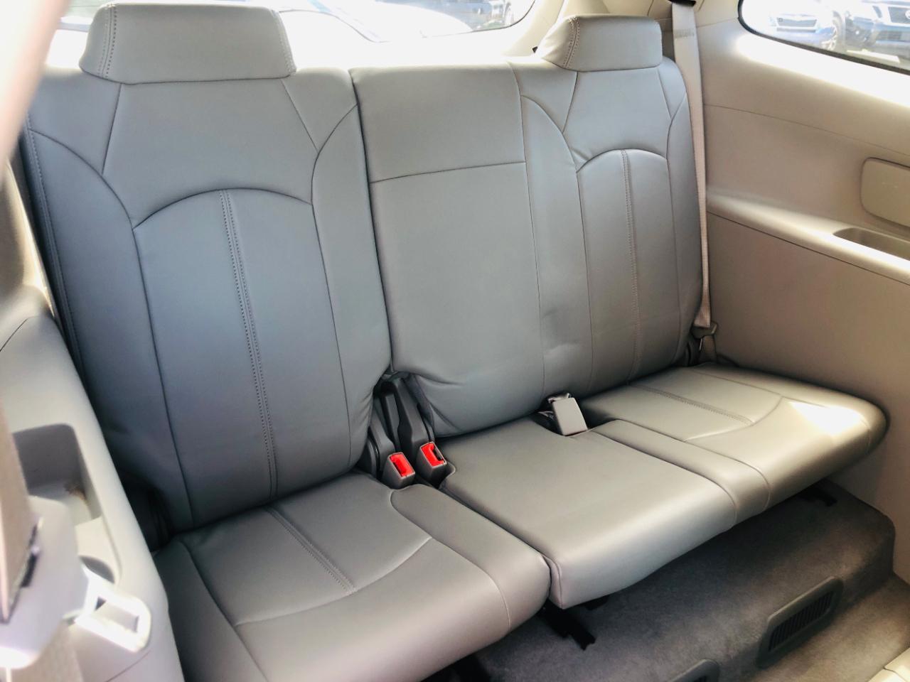 Buick Enclave FWD 4dr Convenience 2017