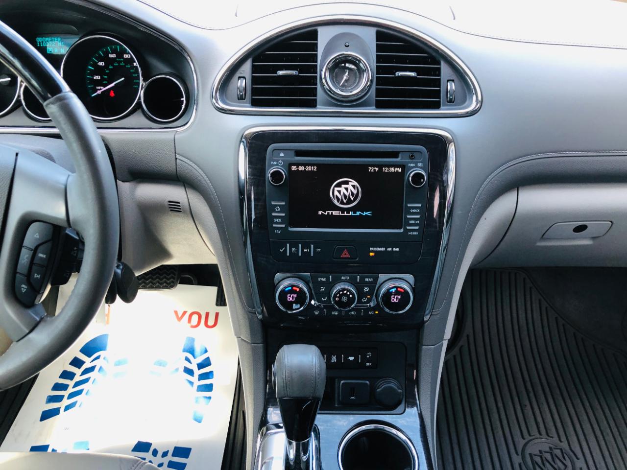 Buick Enclave FWD 4dr Convenience 2017