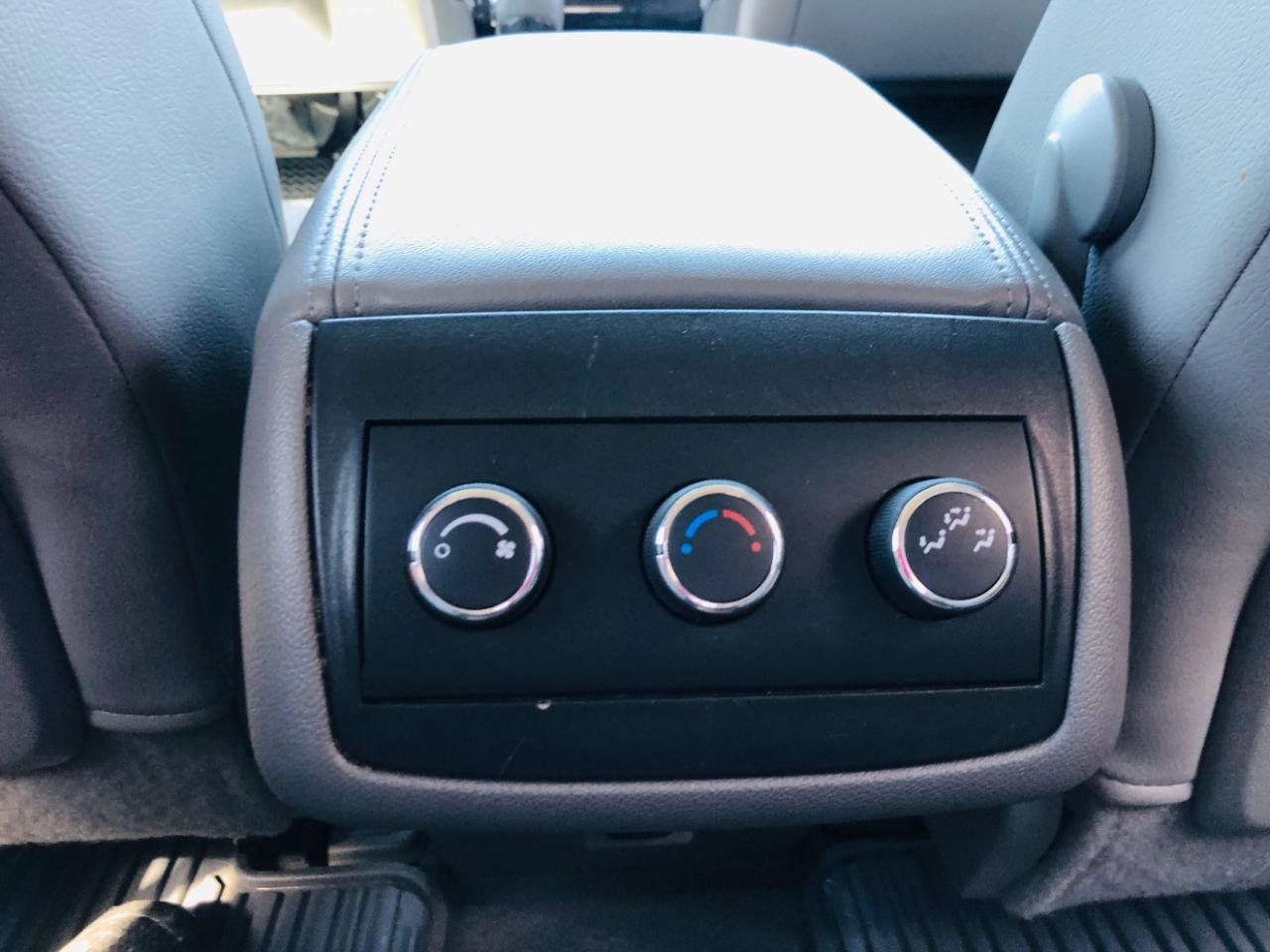 Buick Enclave FWD 4dr Convenience 2017