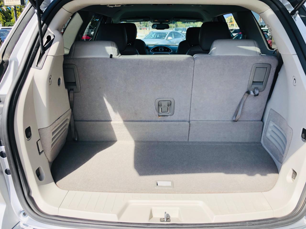 Buick Enclave FWD 4dr Convenience 2017