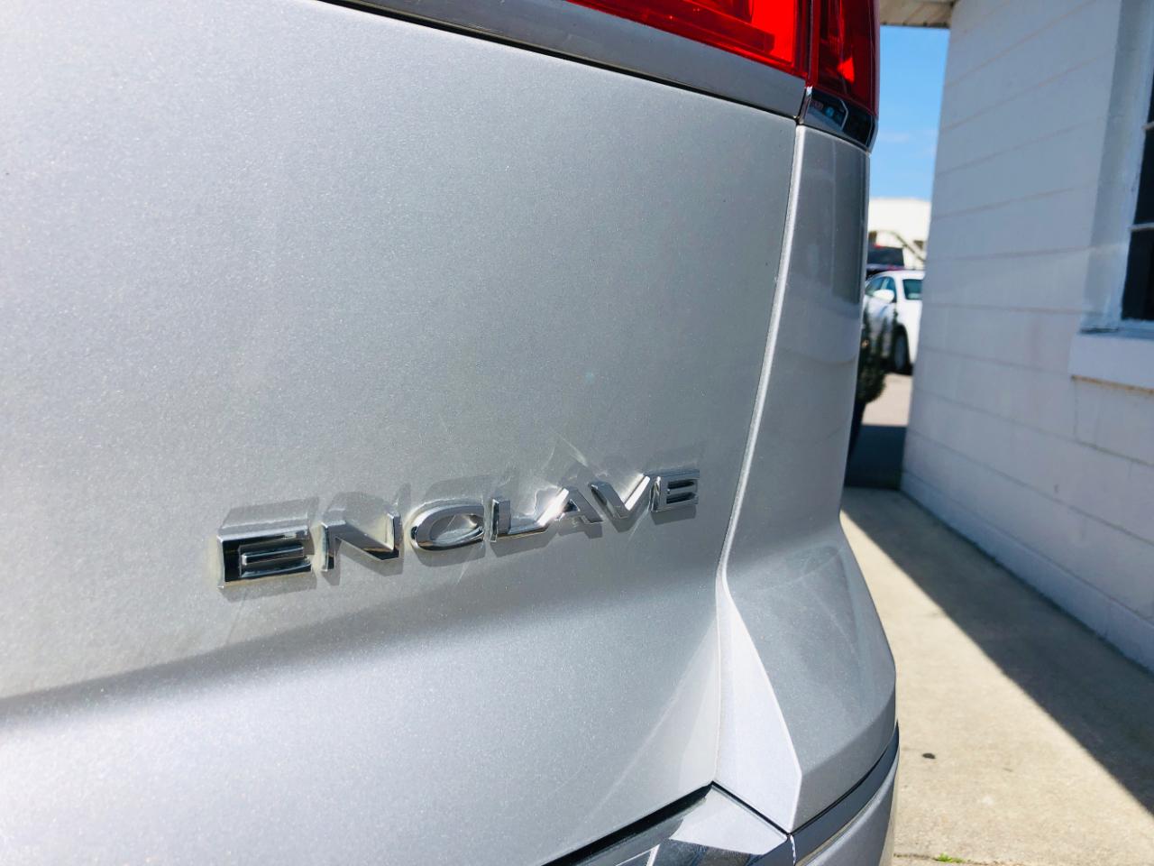 Buick Enclave FWD 4dr Convenience 2017