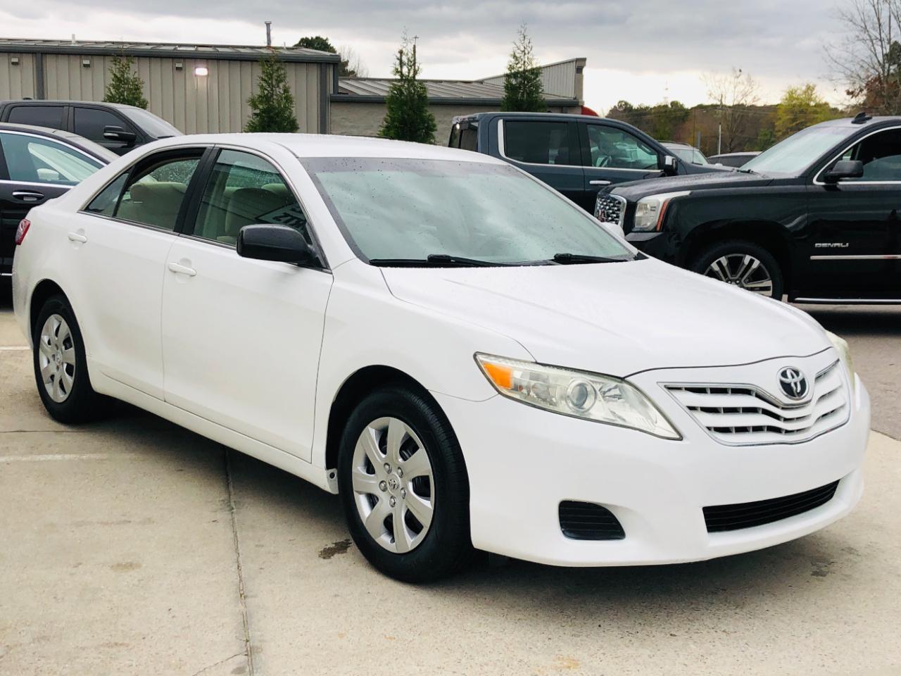 Toyota Camry 4dr Sdn I4 Man LE (Natl) 2011