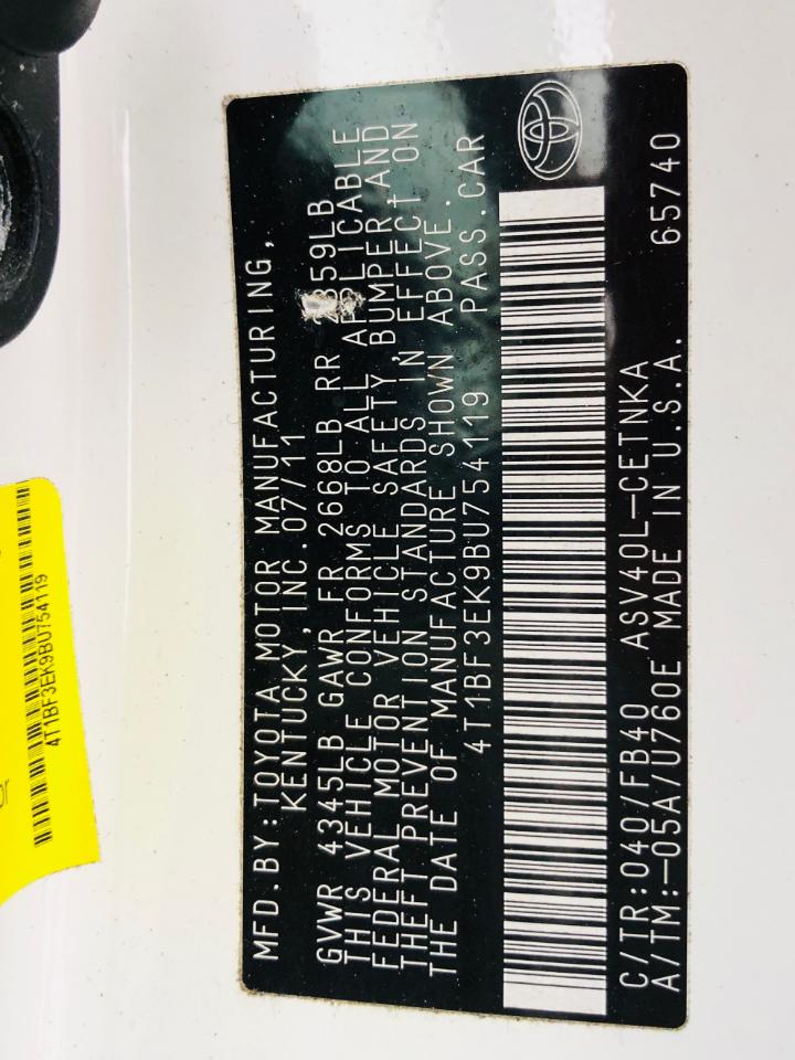 Toyota Camry 4dr Sdn I4 Man LE (Natl) 2011