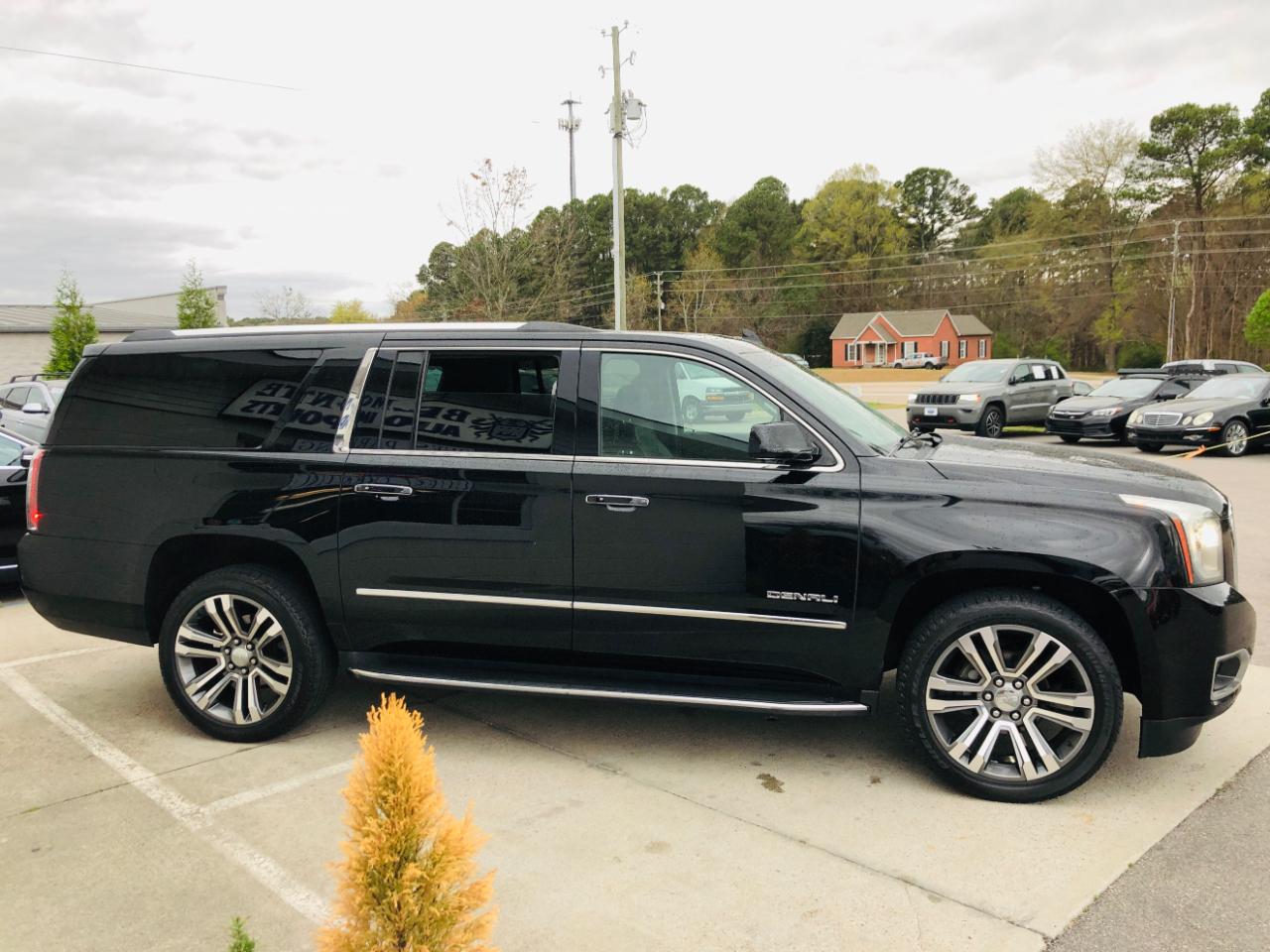 GMC Yukon XL 4WD 4dr Denali 2019