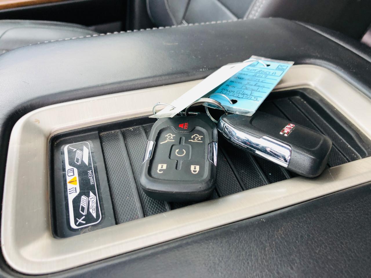 GMC Yukon XL 4WD 4dr Denali 2019