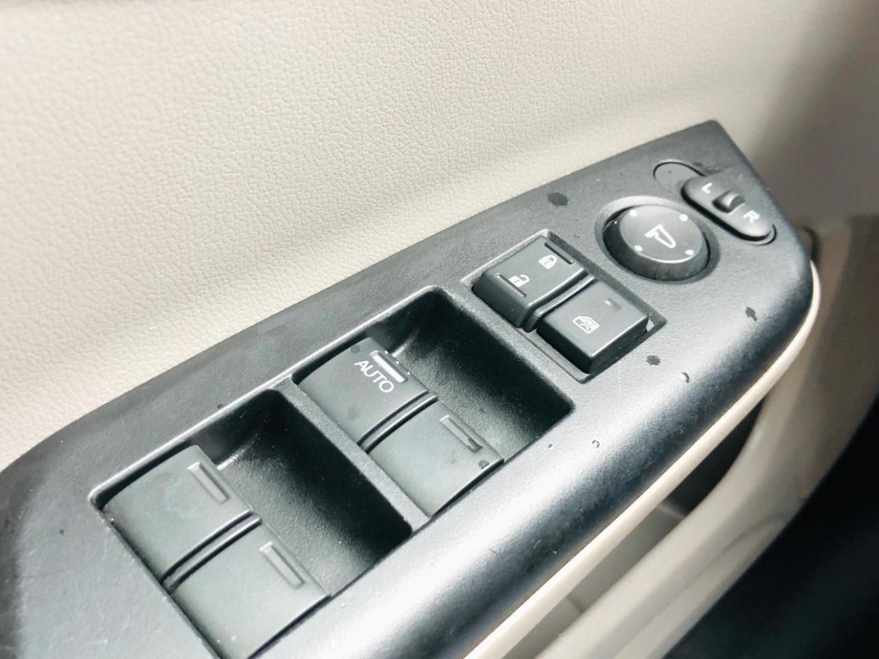 Honda Civic Sedan 4dr CVT LX 2015