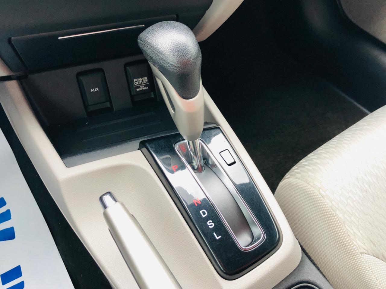 Honda Civic Sedan 4dr CVT LX 2015