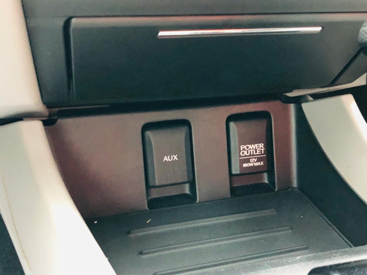 Honda Civic Sedan 4dr CVT LX 2015