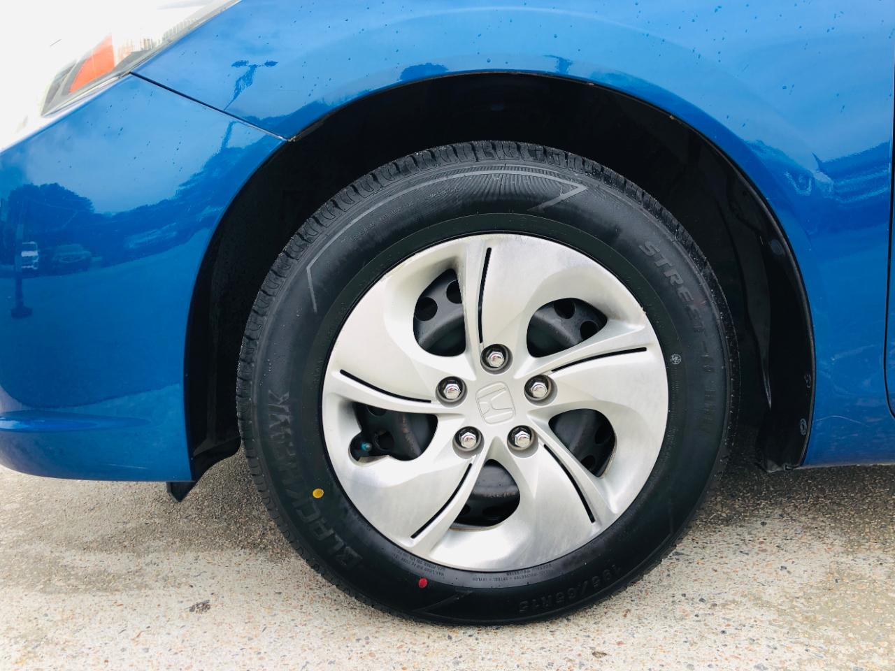 Honda Civic Sedan 4dr CVT LX 2015