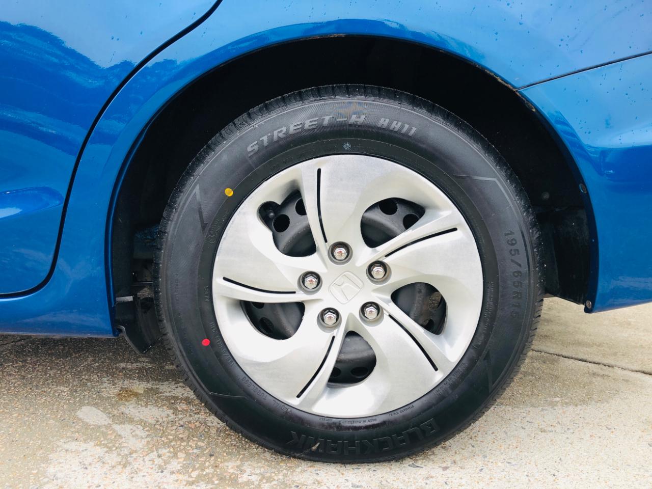 Honda Civic Sedan 4dr CVT LX 2015