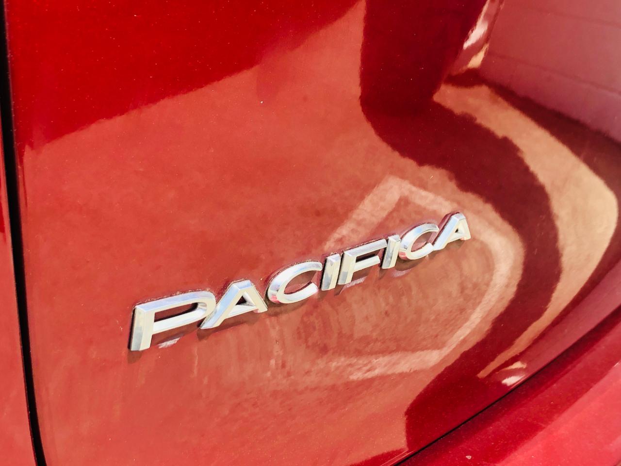 Chrysler Pacifica Limited FWD 2017