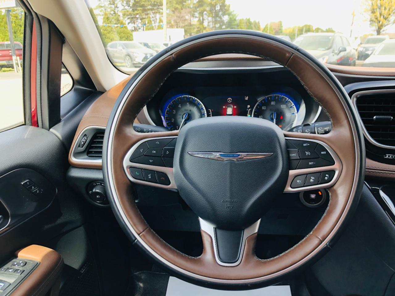 Chrysler Pacifica Limited FWD 2017