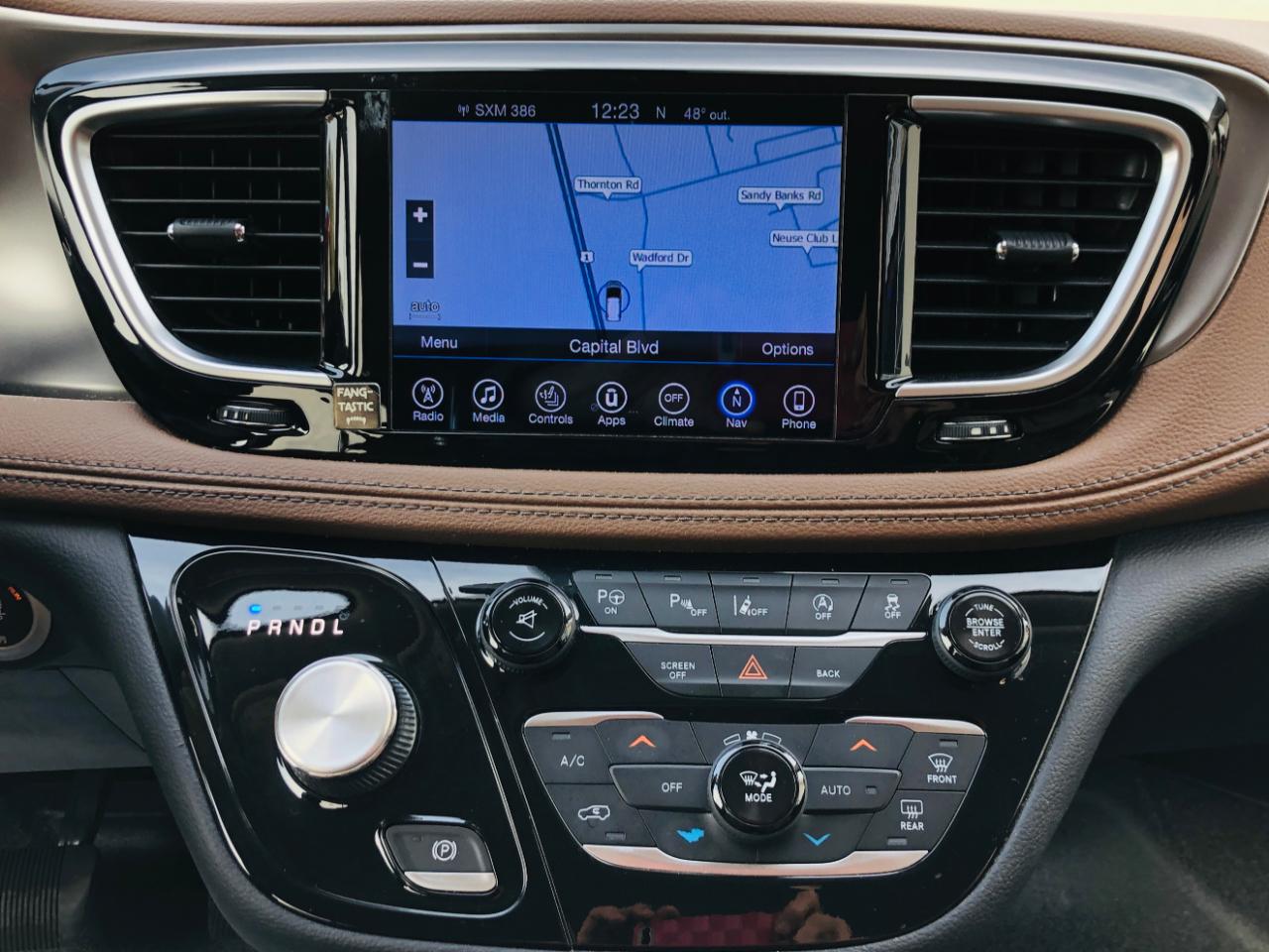 Chrysler Pacifica Limited FWD 2017