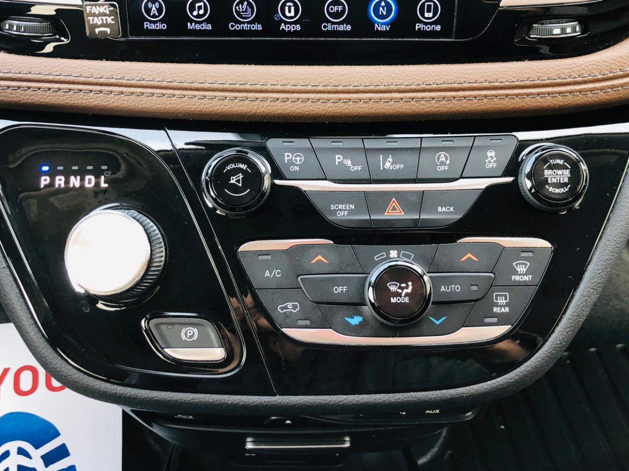 Chrysler Pacifica Limited FWD 2017