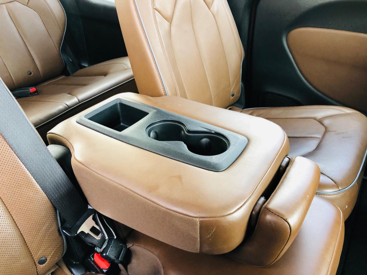 Chrysler Pacifica Limited FWD 2017