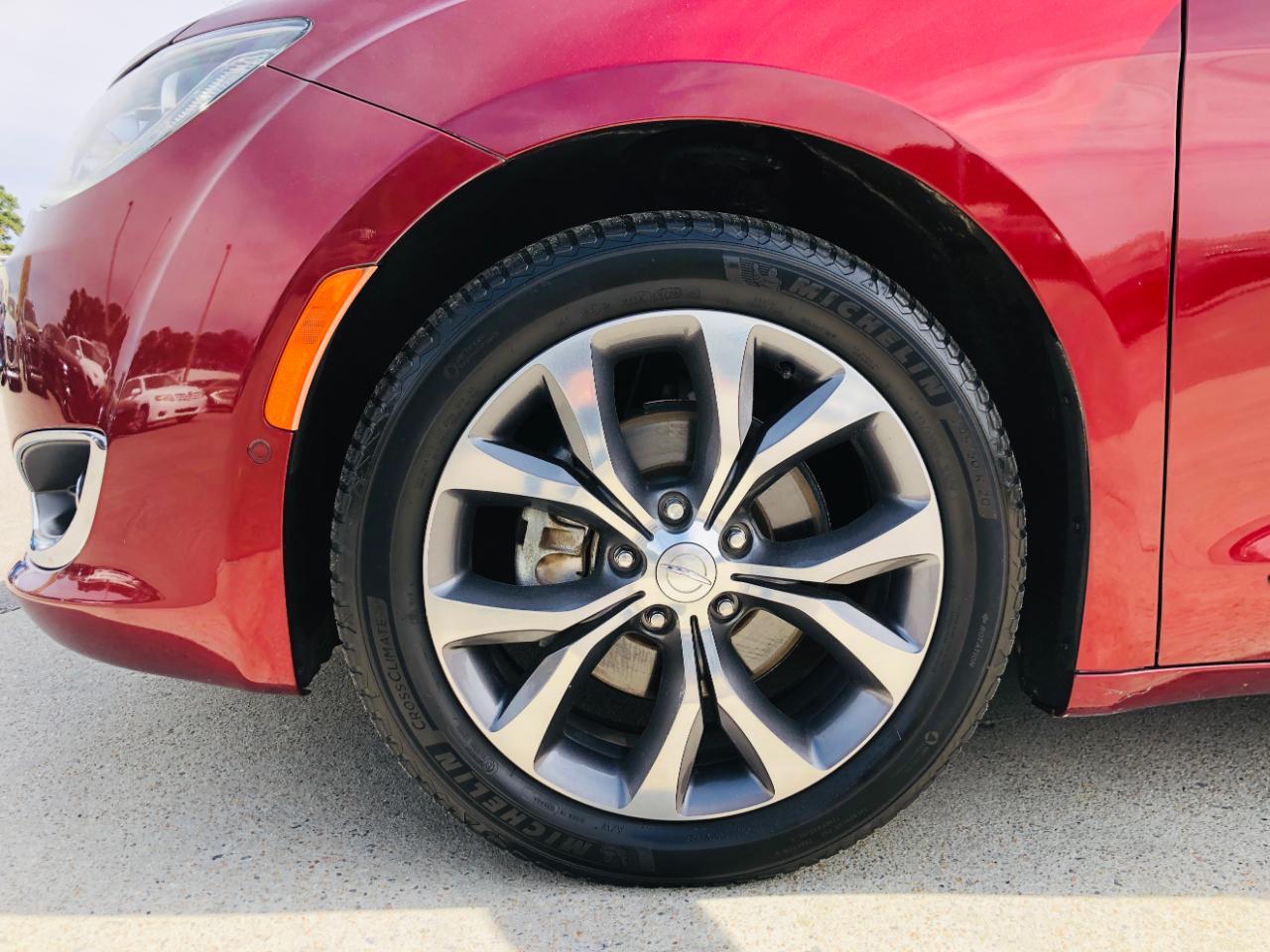 Chrysler Pacifica Limited FWD 2017