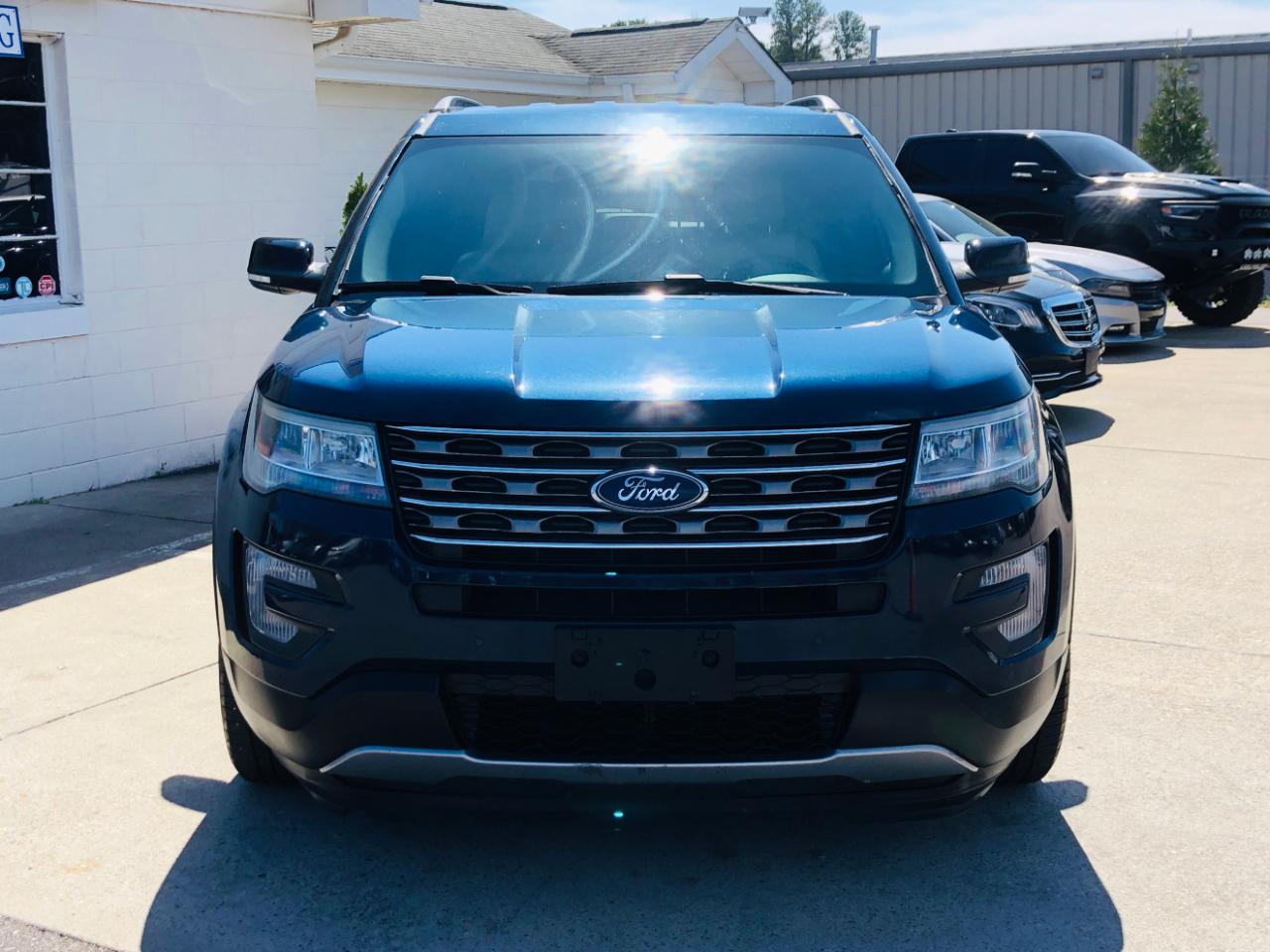 Ford Explorer XLT FWD 2017