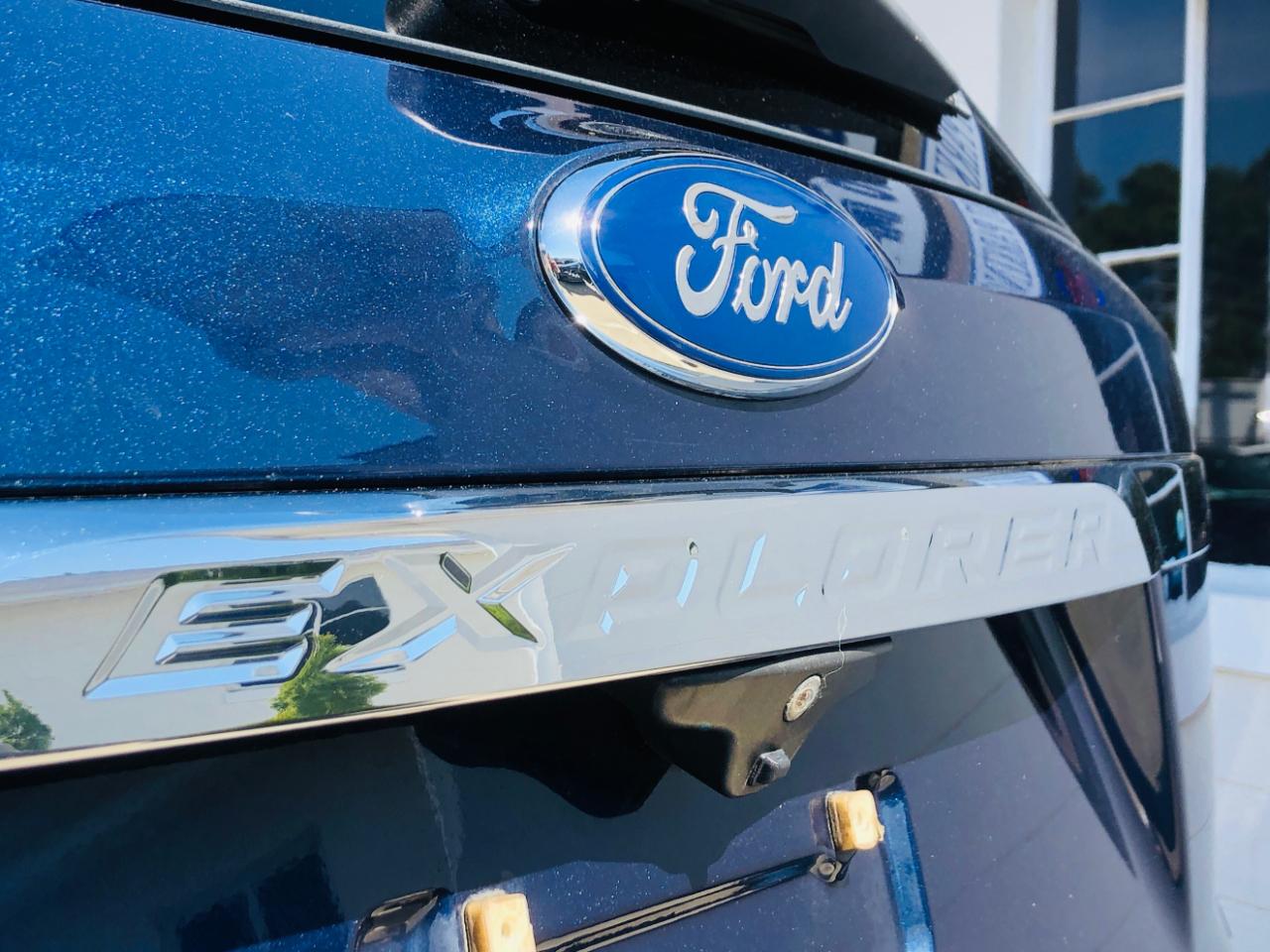 Ford Explorer XLT FWD 2017