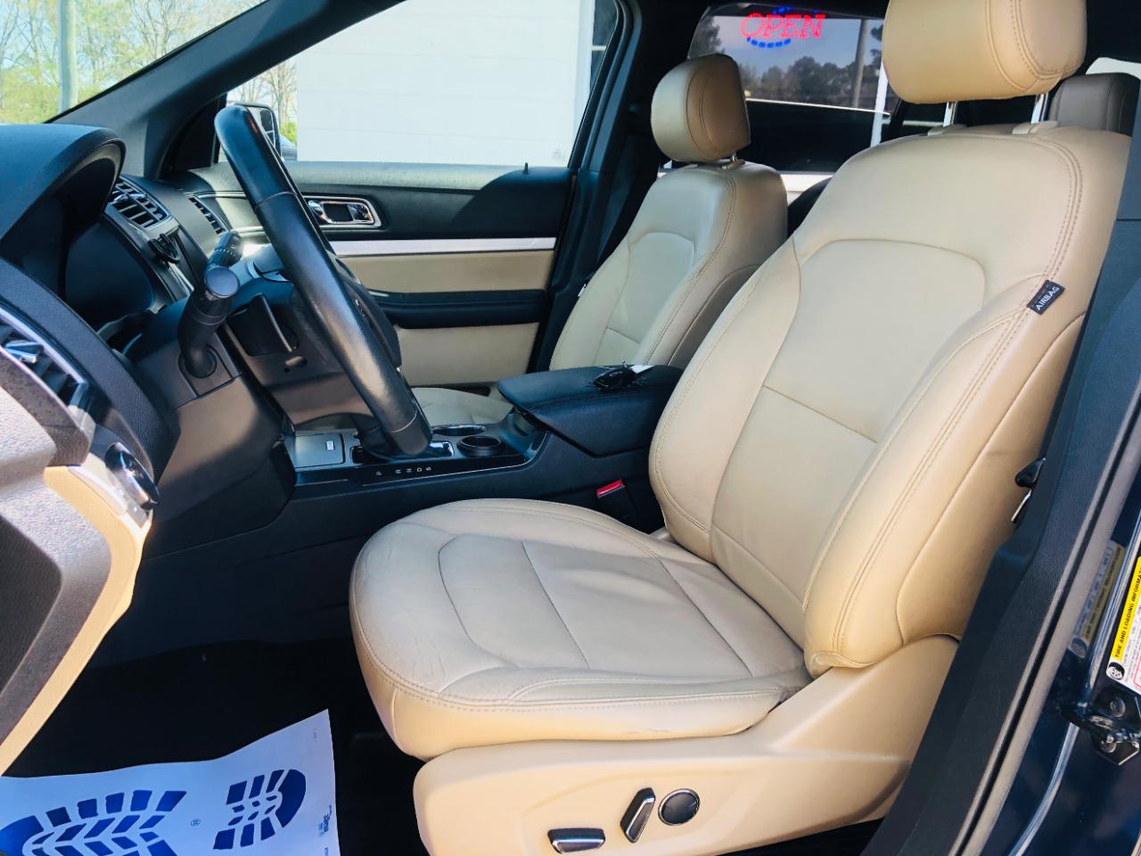 Ford Explorer XLT FWD 2017