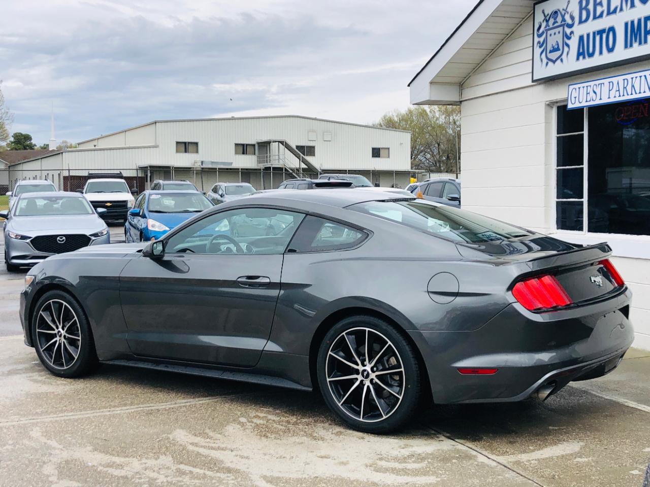 Ford Mustang EcoBoost Fastback 2017