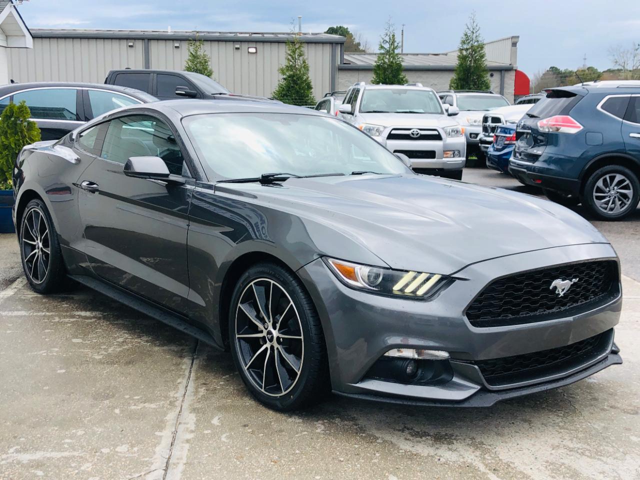Ford Mustang EcoBoost Fastback 2017
