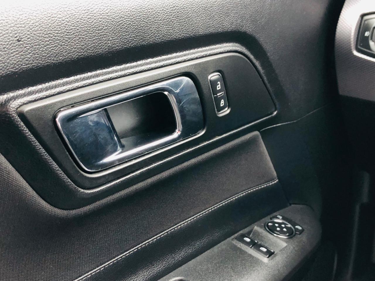 Ford Mustang EcoBoost Fastback 2017