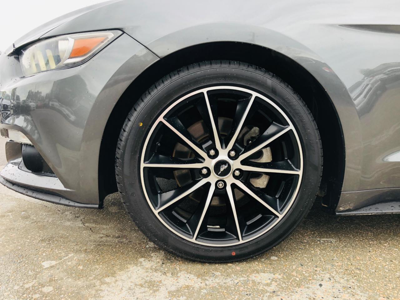 Ford Mustang EcoBoost Fastback 2017