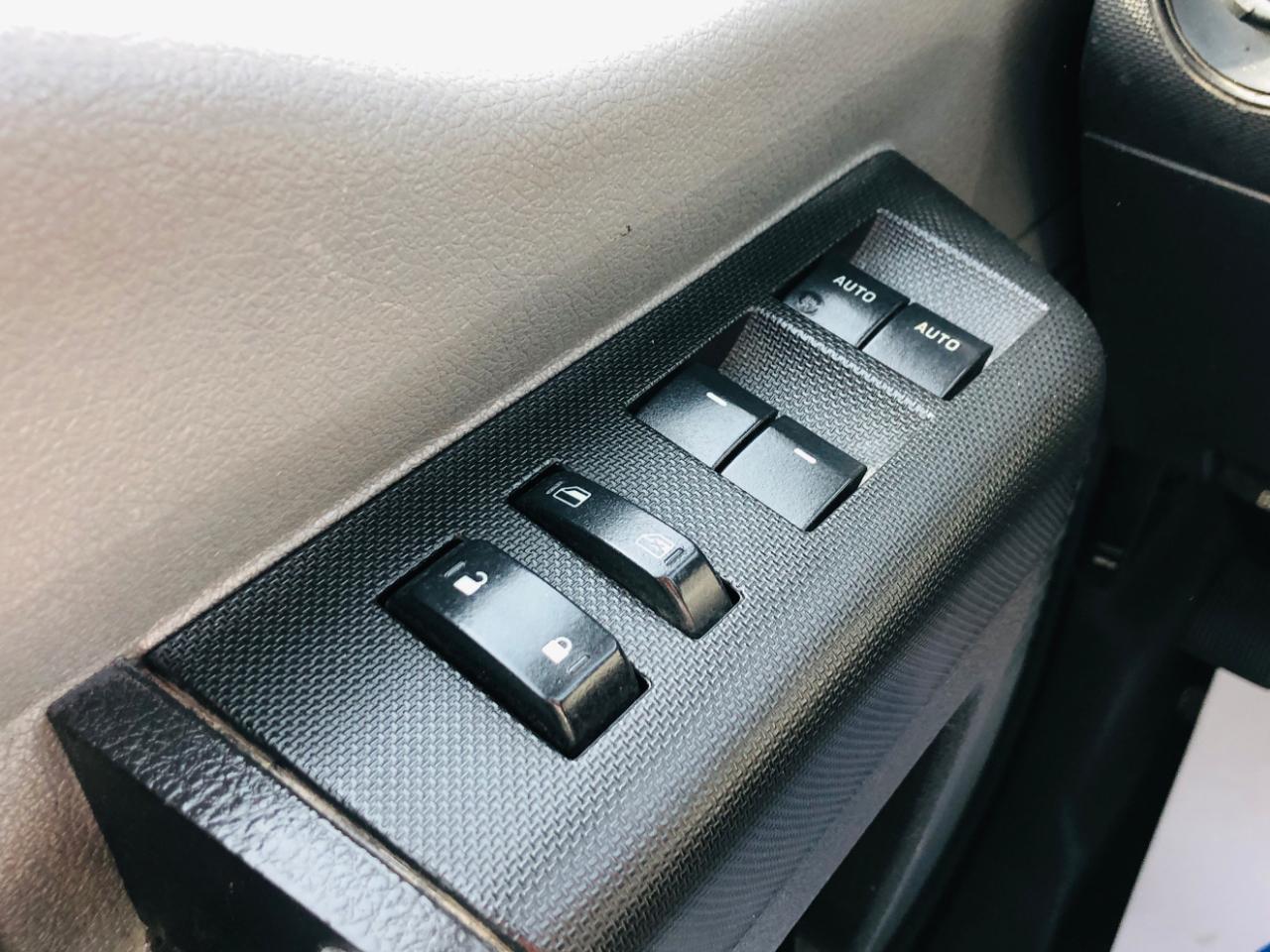 Ford Super Duty F-550 DRW 2WD Crew Cab 176" WB 60" CA Lariat 2015