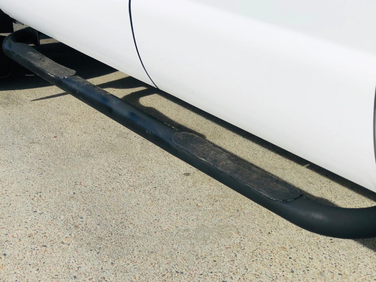 Ford Super Duty F-550 DRW 2WD Crew Cab 176" WB 60" CA Lariat 2015