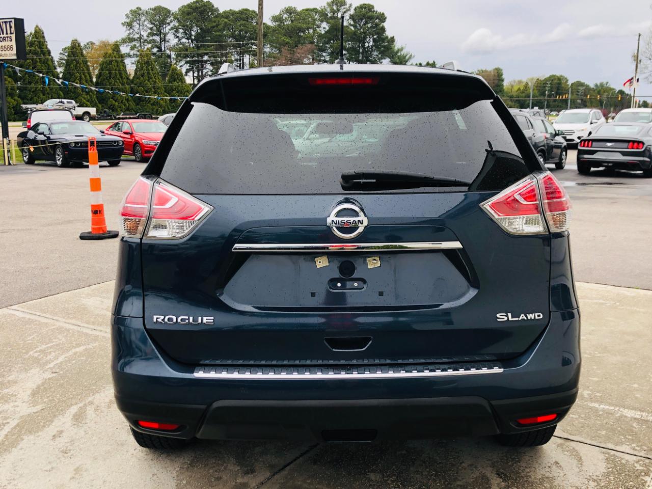 Nissan Rogue AWD 4dr SL 2016