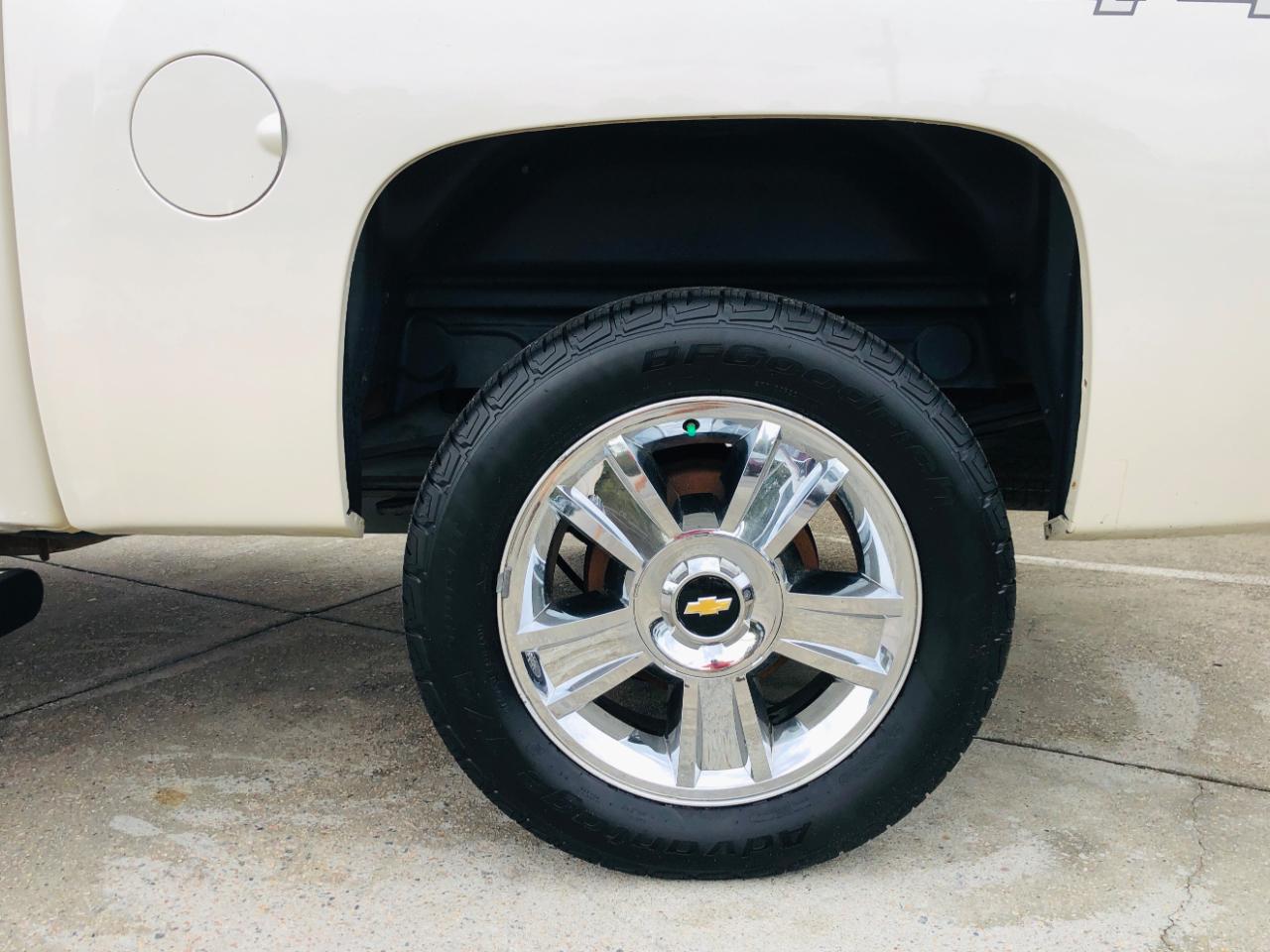 Chevrolet Silverado 1500 4WD Crew Cab 143.5" LTZ 2013