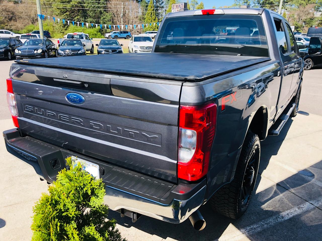 Ford Super Duty F-250 SRW 4WD Crew Cab 156" FX4 2021