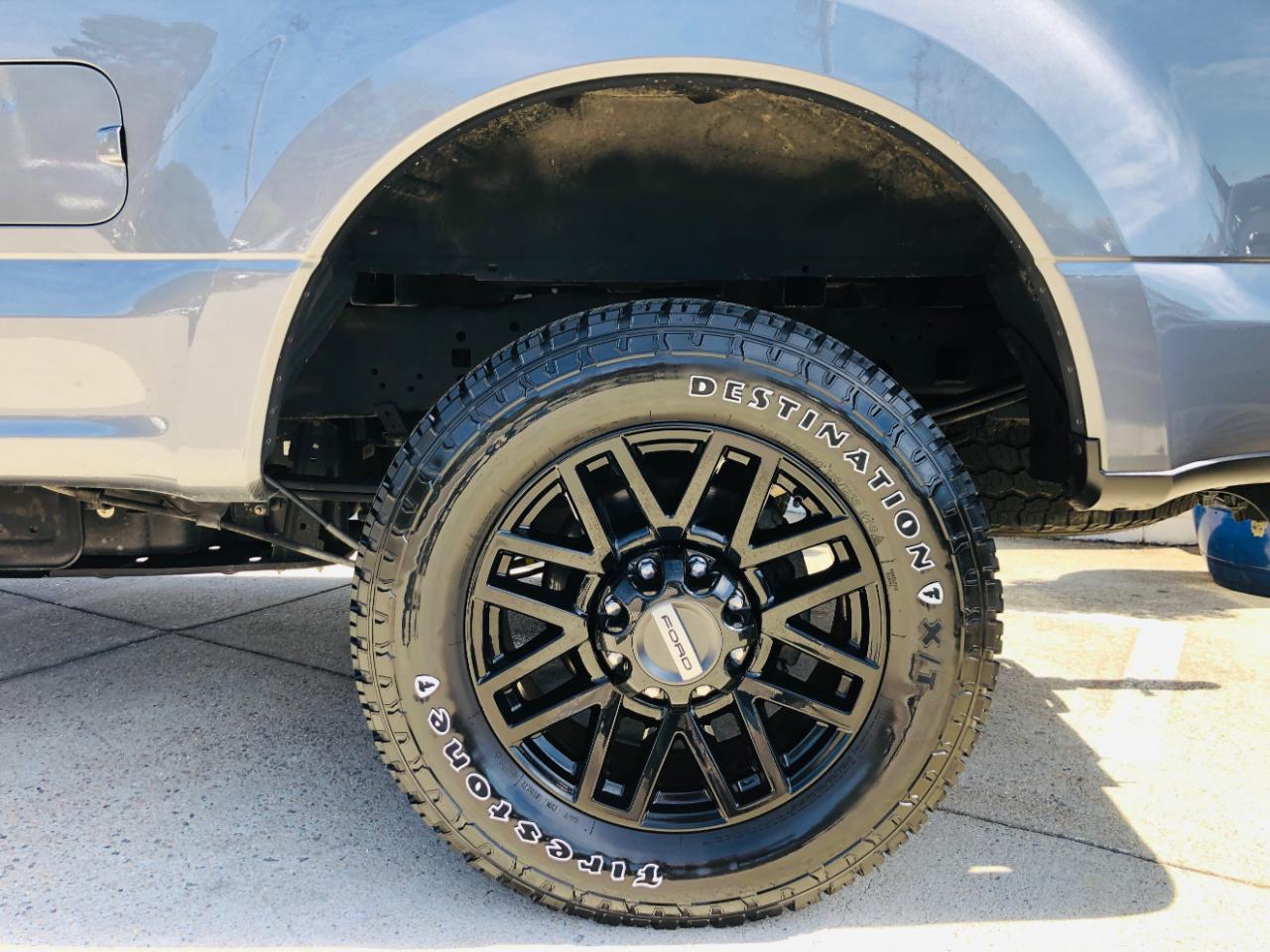 Ford Super Duty F-250 SRW 4WD Crew Cab 156" FX4 2021