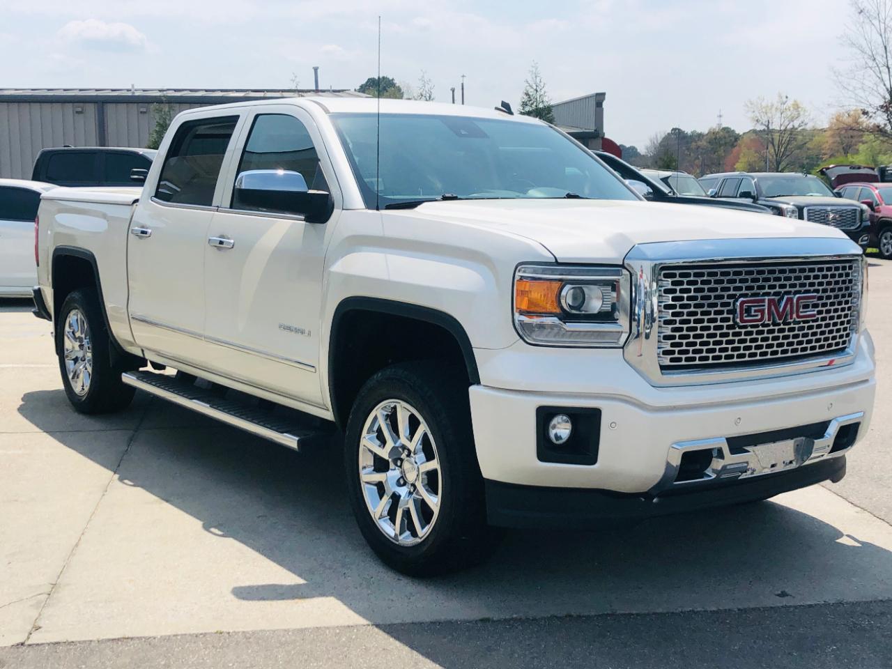 GMC Sierra 1500 4WD Crew Cab 143.5" Denali 2014