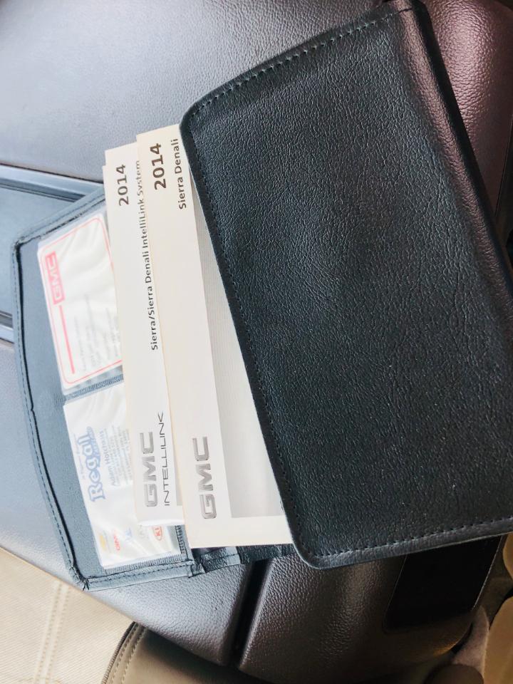 GMC Sierra 1500 4WD Crew Cab 143.5" Denali 2014