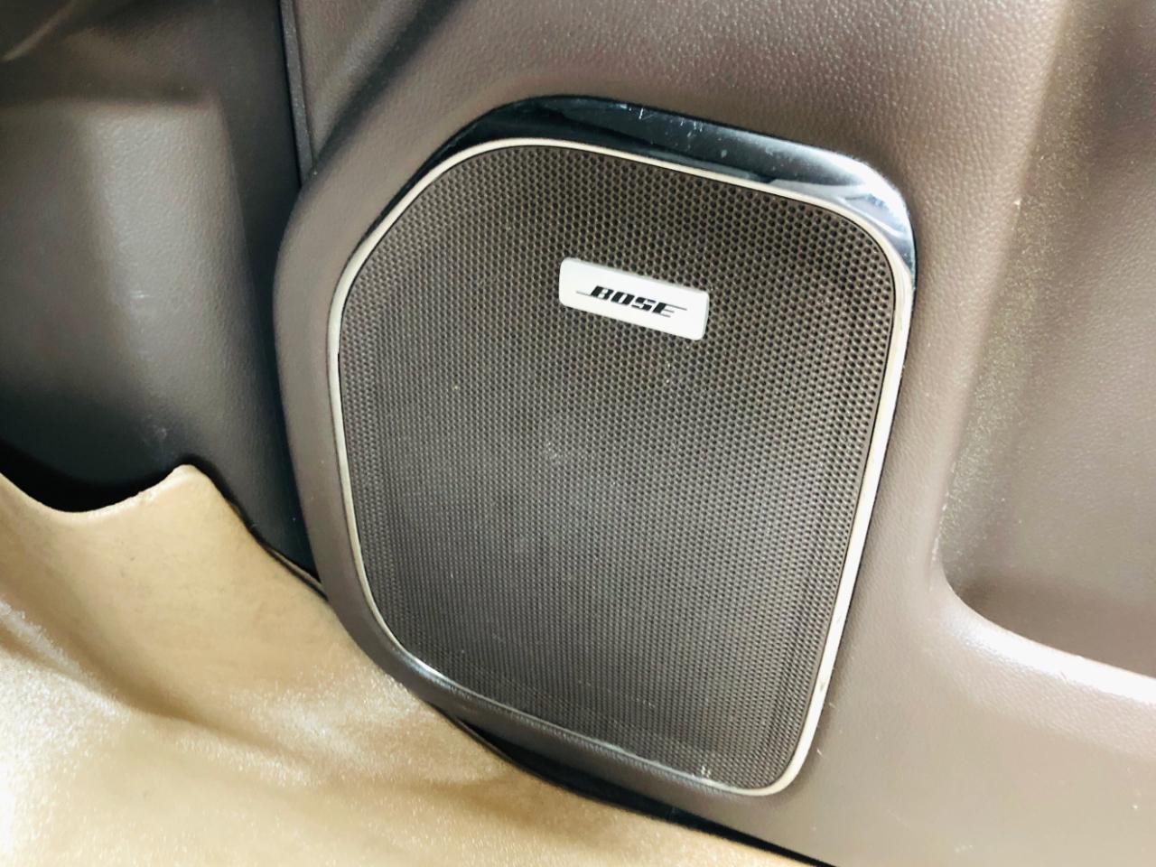 GMC Sierra 1500 4WD Crew Cab 143.5" Denali 2014