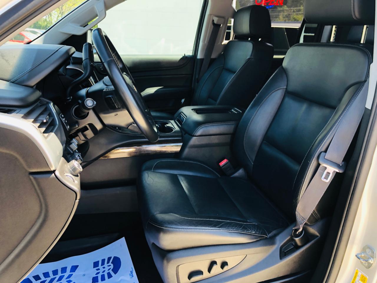 Chevrolet Suburban 4WD 4dr 1500 LT 2016