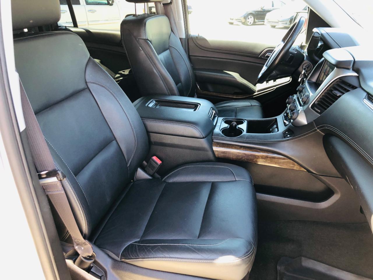 Chevrolet Suburban 4WD 4dr 1500 LT 2016