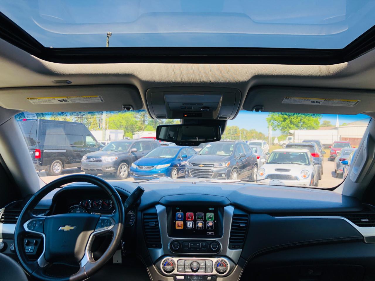 Chevrolet Suburban 4WD 4dr 1500 LT 2016