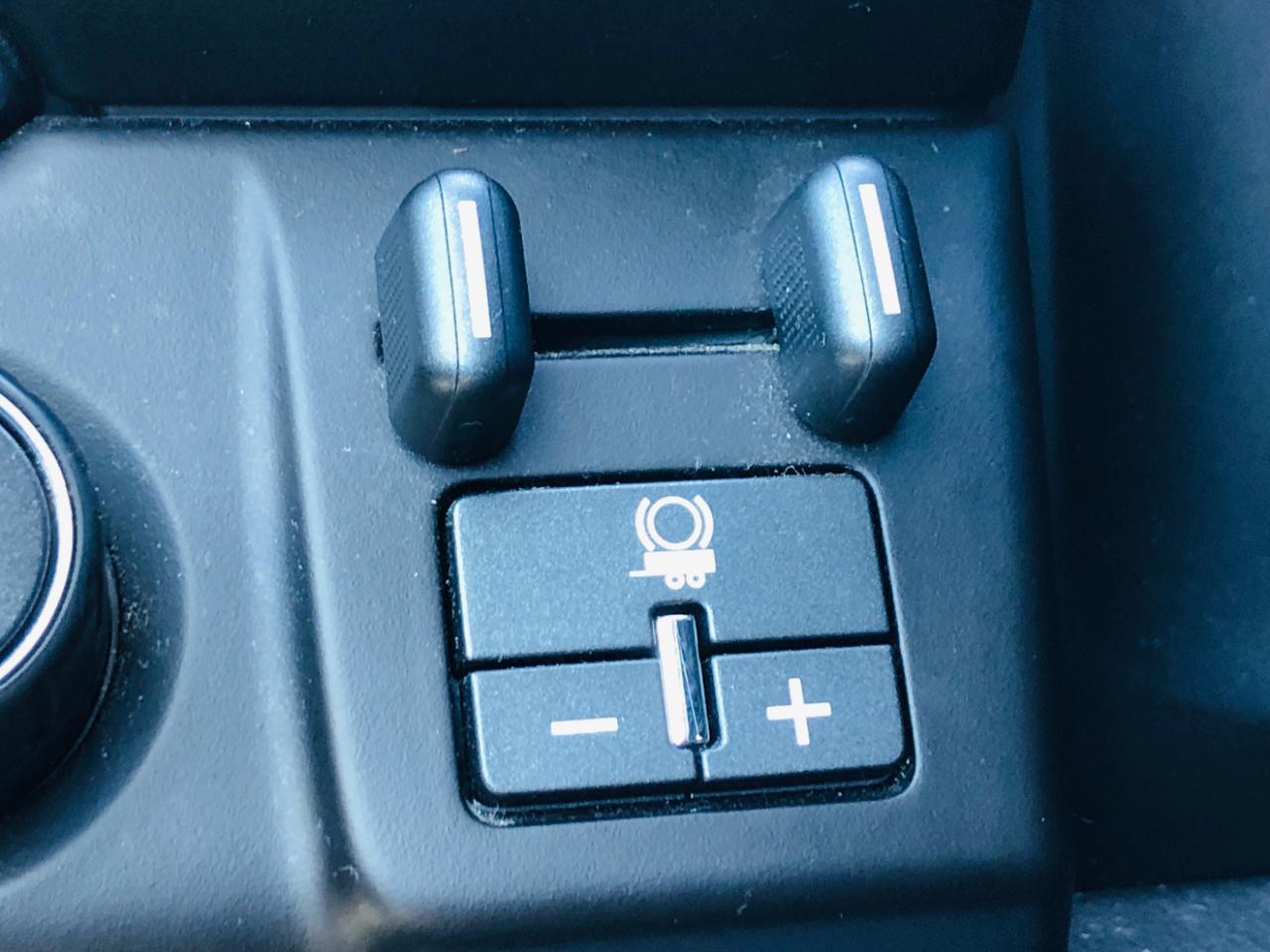 Chevrolet Suburban 4WD 4dr 1500 LT 2016