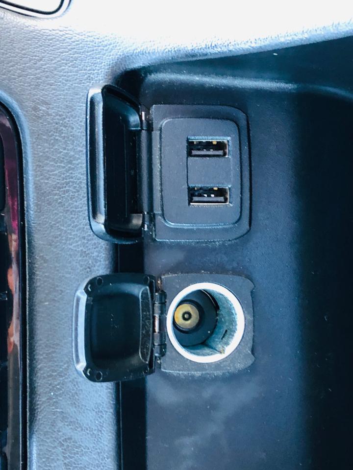 Chevrolet Suburban 4WD 4dr 1500 LT 2016