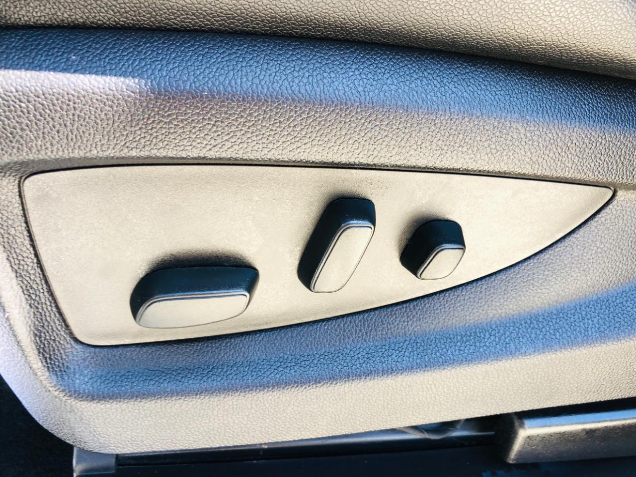 Chevrolet Suburban 4WD 4dr 1500 LT 2016