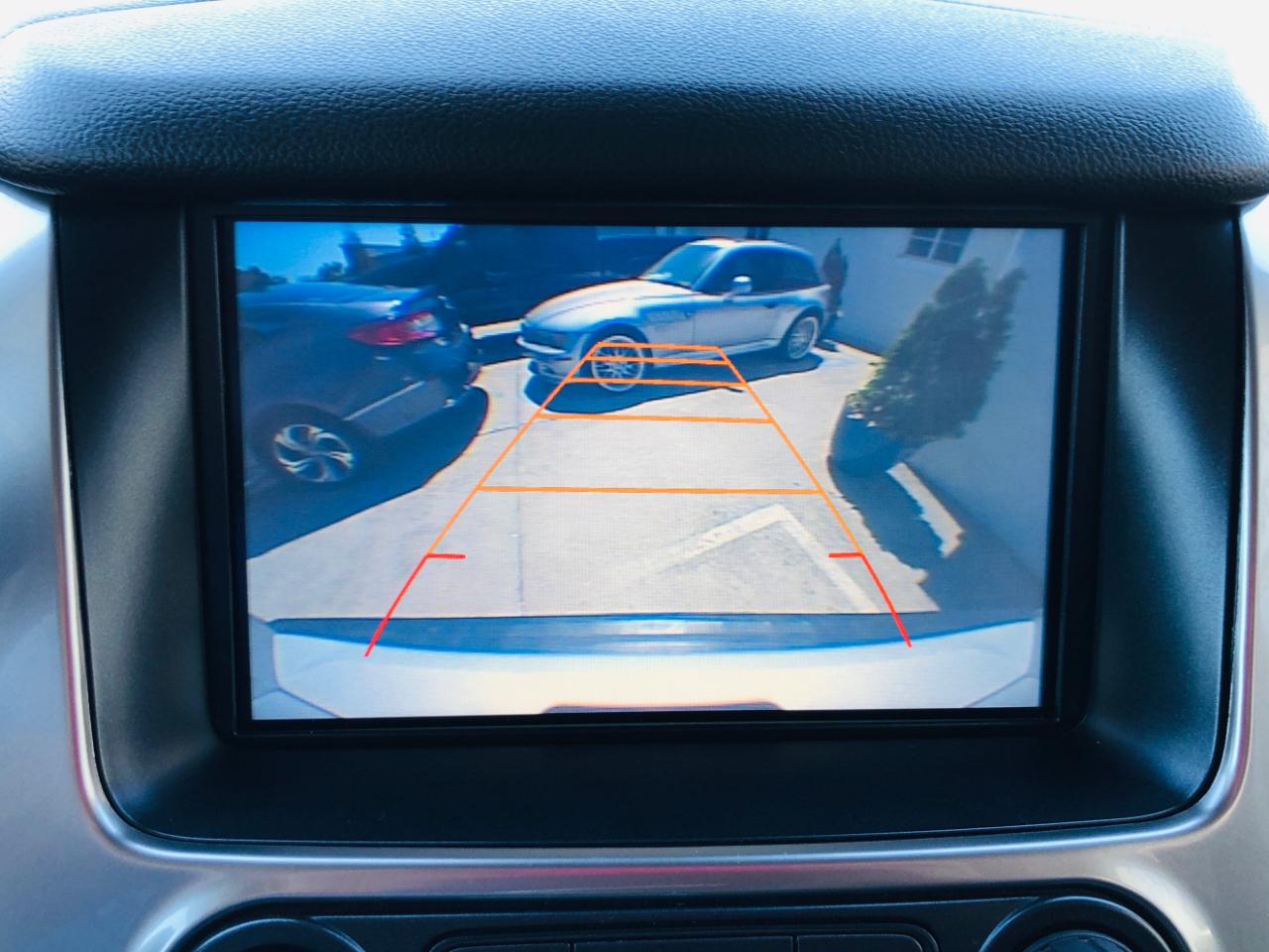 Chevrolet Suburban 4WD 4dr 1500 LT 2016