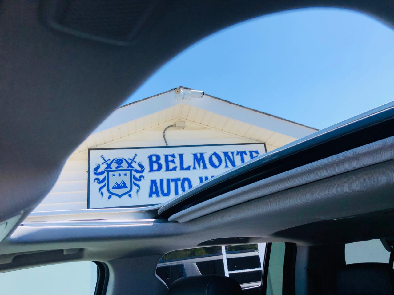 Chevrolet Suburban 4WD 4dr 1500 LT 2016