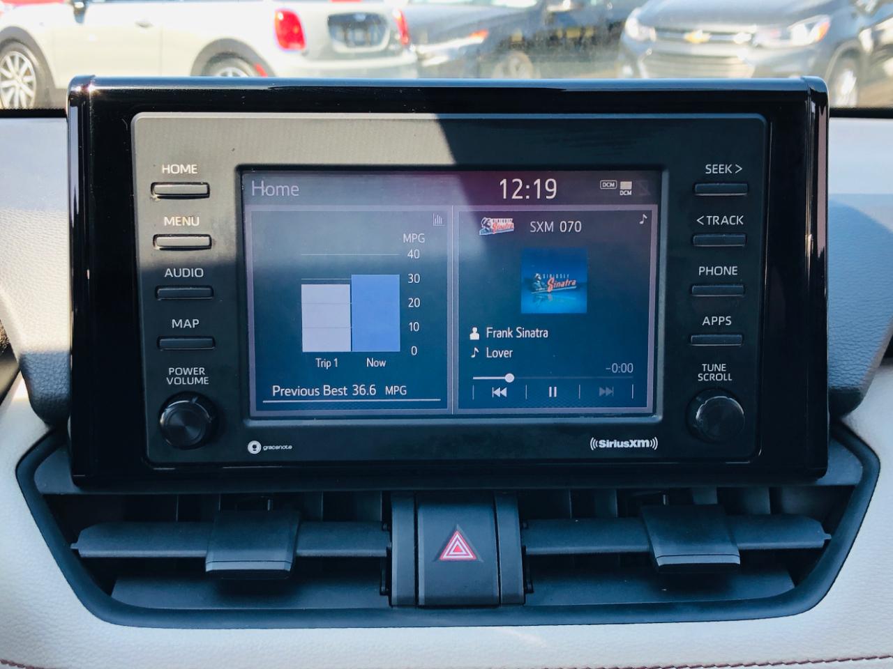 Toyota RAV4 XLE FWD (Natl) 2020